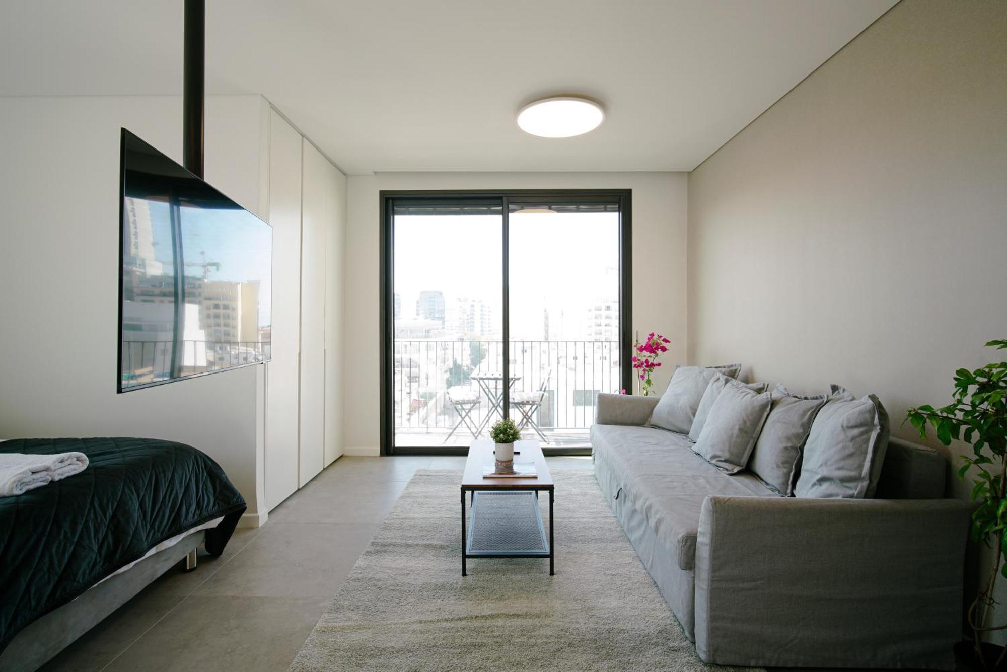 Herzl Luxury Hotel By Nimizz Tel Aviv Exterior photo