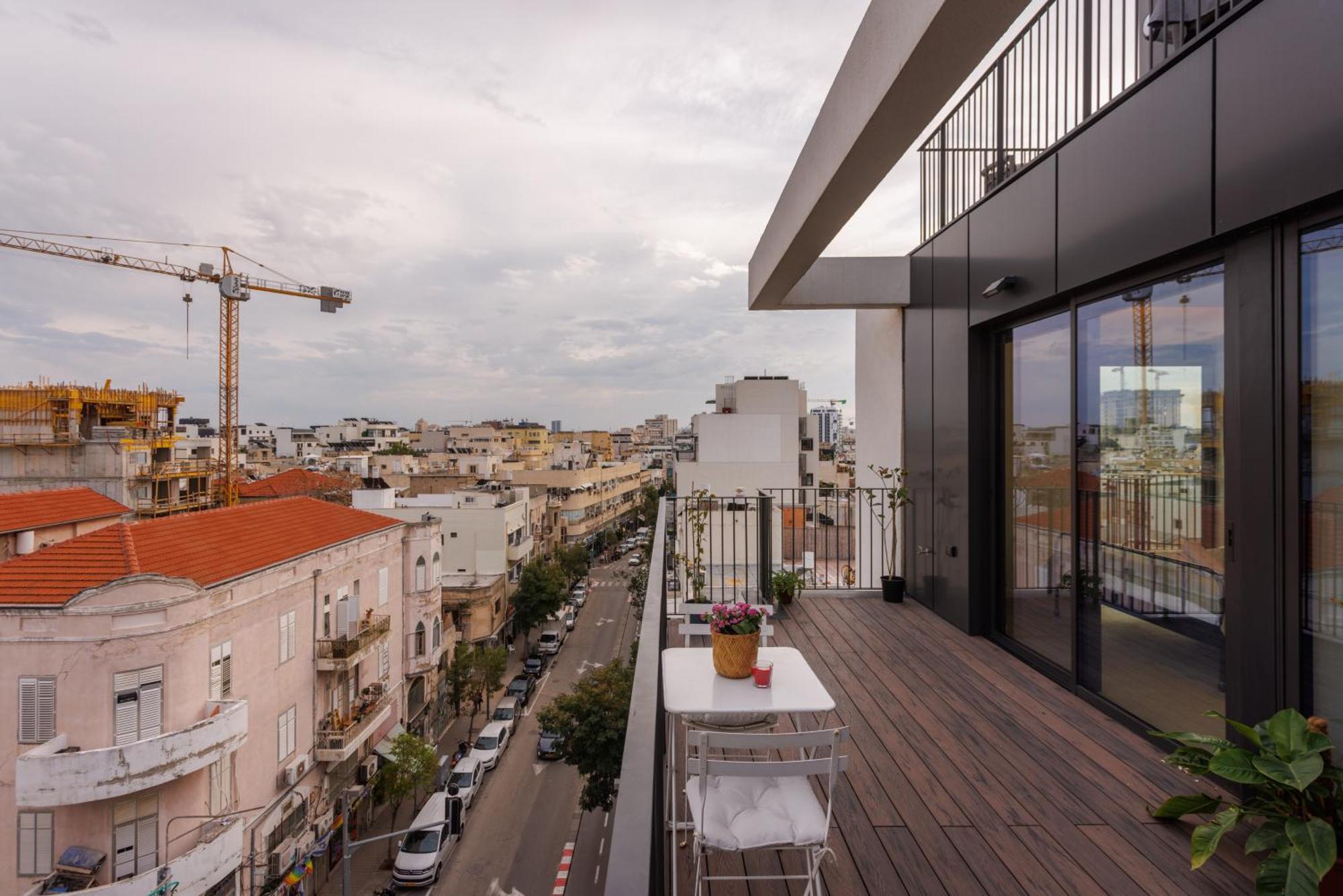 Herzl Luxury Hotel By Nimizz Tel Aviv Exterior photo