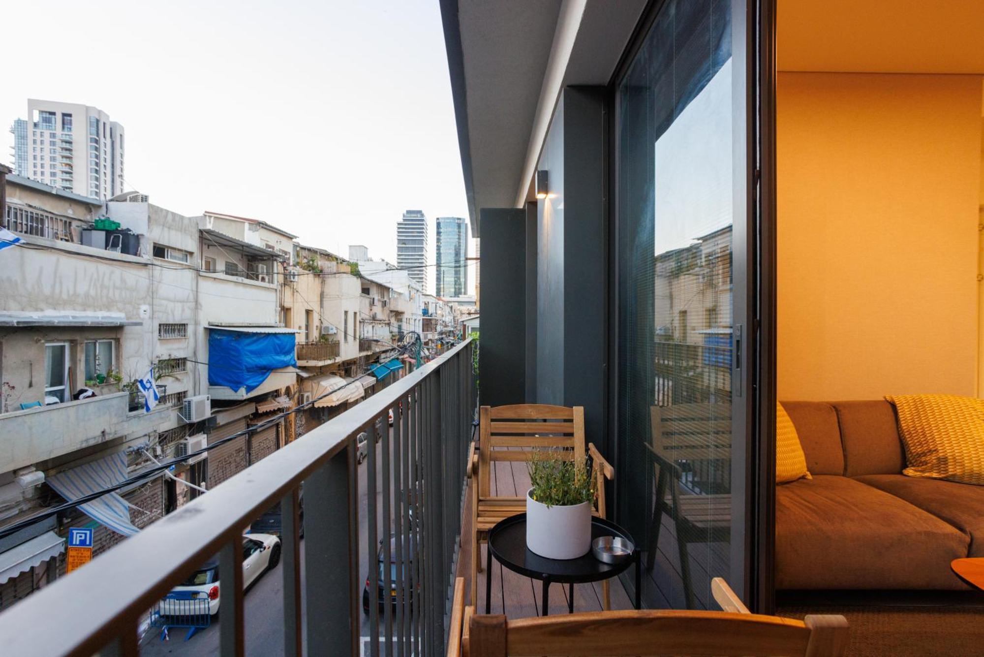 Herzl Luxury Hotel By Nimizz Tel Aviv Exterior photo